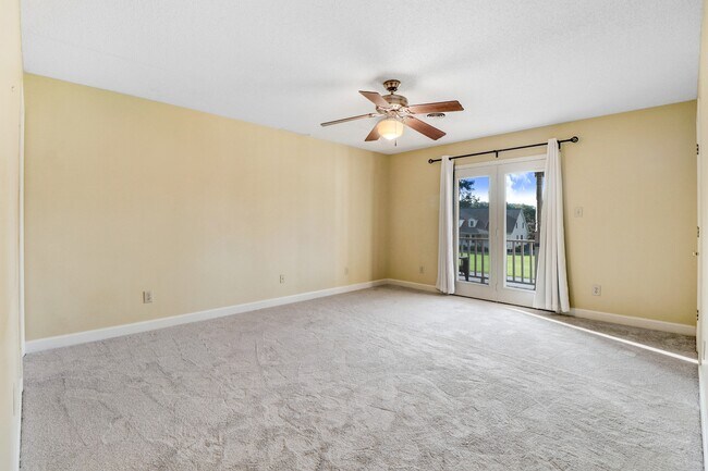 Building Photo - 107 Kelly Dr