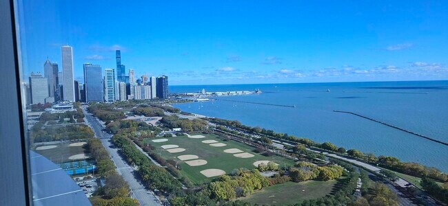 Building Photo - 1211 S Prairie Ave