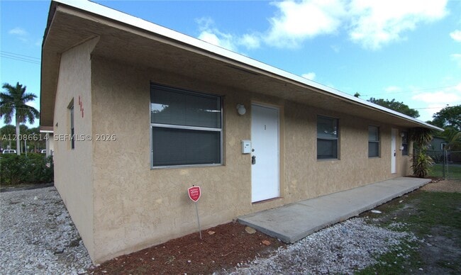 Building Photo - 806 NW 10th St