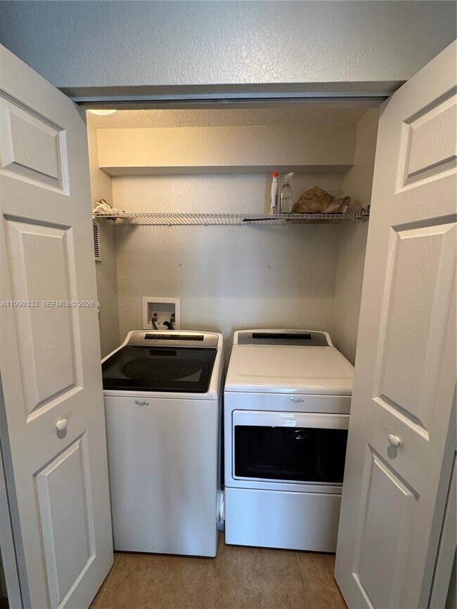 Building Photo - 11601 NW 89th St