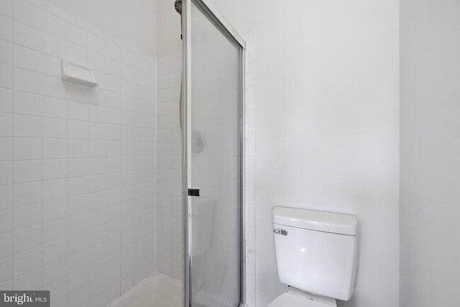 Building Photo - 14666 Seasons Dr