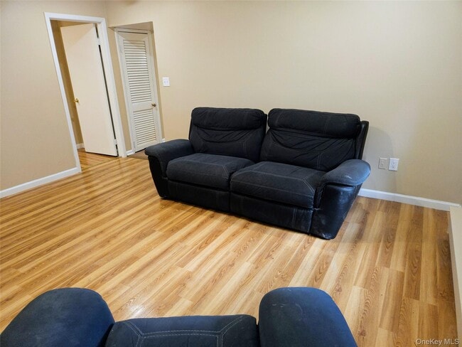 Building Photo - 17 Prospect St