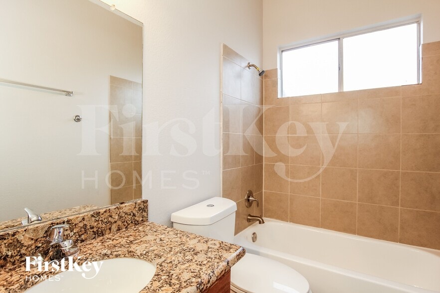 Building Photo - 13269 N 56th Ave