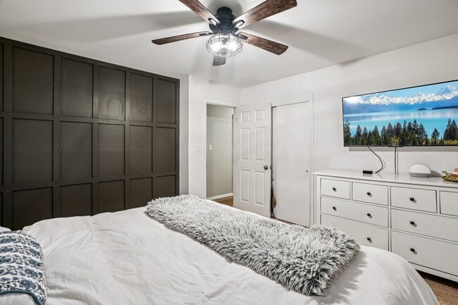 Building Photo - N45W24568 Lindsay Rd