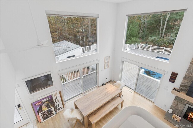 Building Photo - 17 Lyme Ln