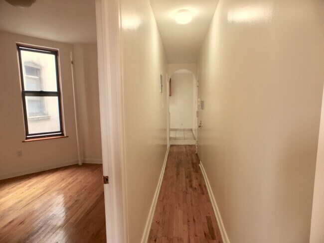 Floorplan - 3135 Broadway