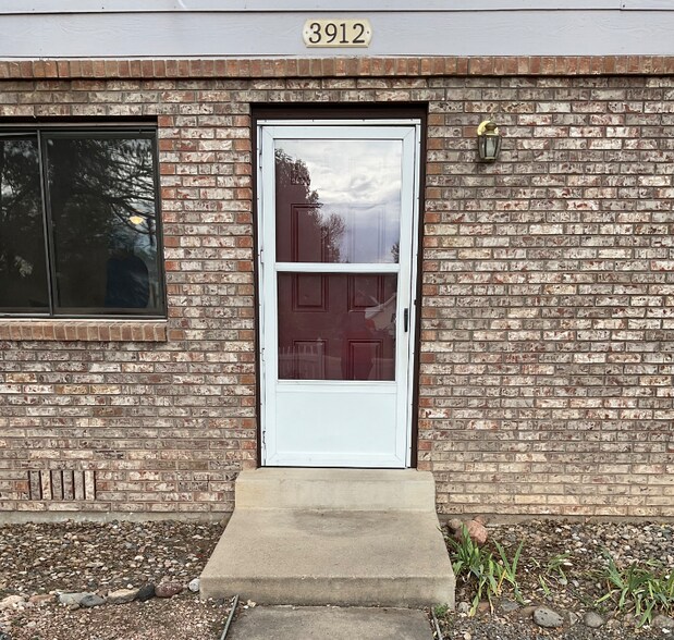Primary Photo - 3912 Harrison Ave