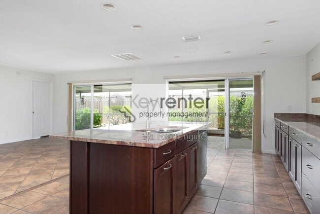 Building Photo - 6575 Green Valley Dr