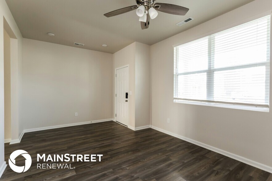 Building Photo - 12045 Wooden Trace Dr