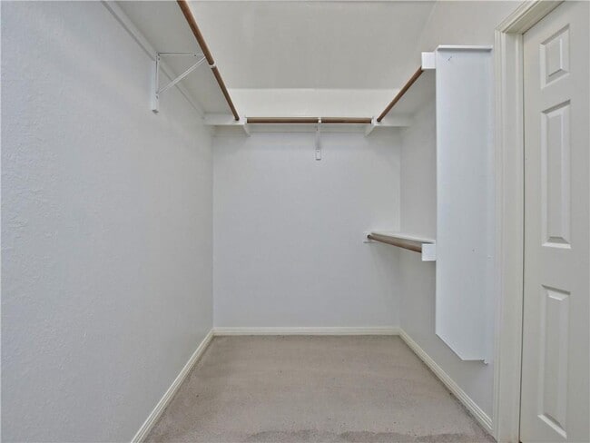 Building Photo - 1817 Chasewood Dr