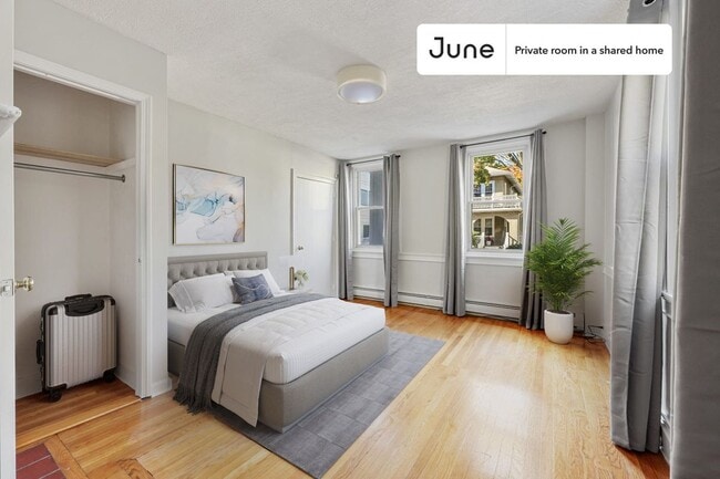 Building Photo - 14-18 Bacon St