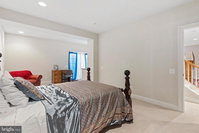 Building Photo - 43610 Aldie Mill Ct