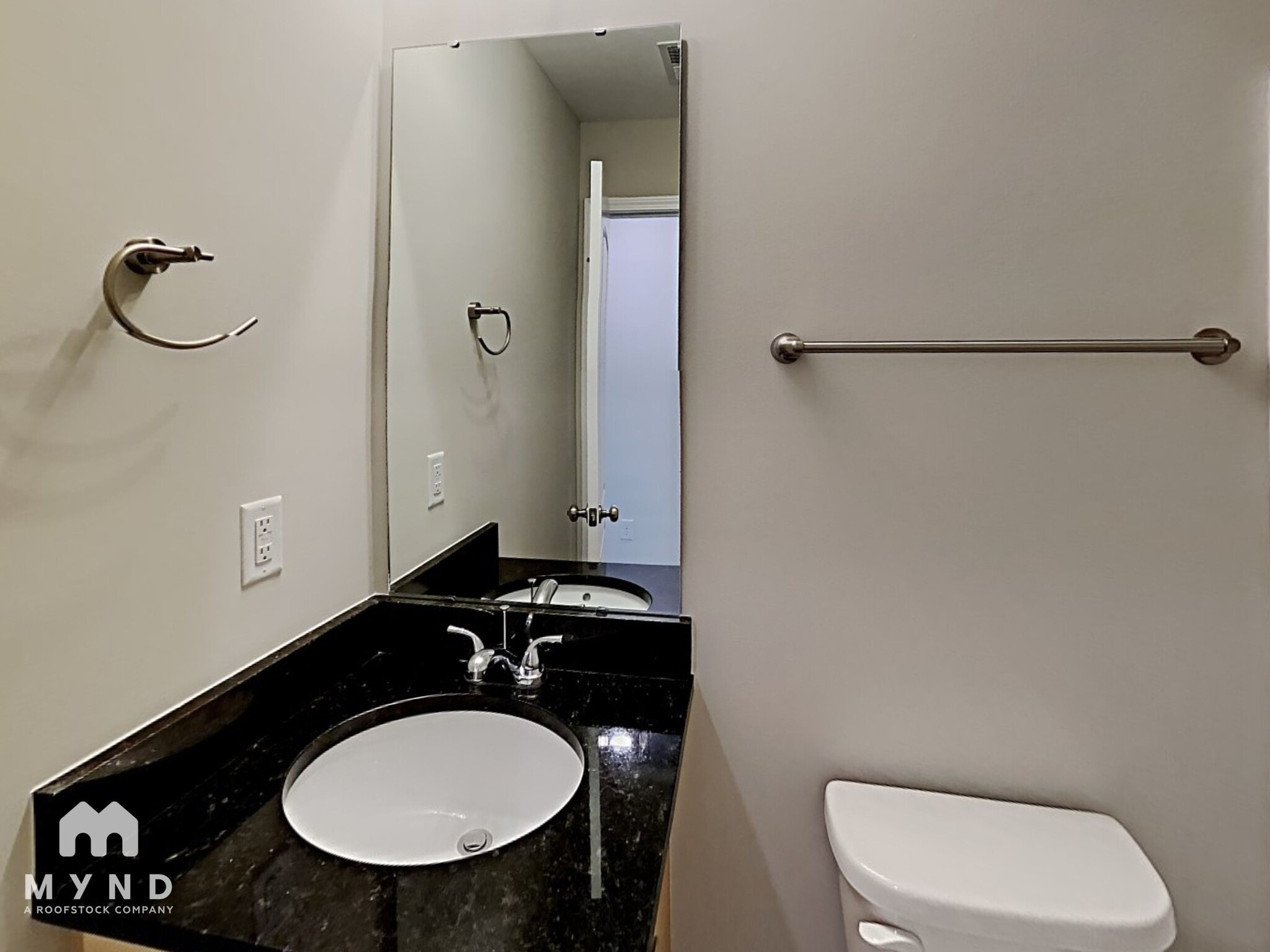 Building Photo - 331 Kimball St