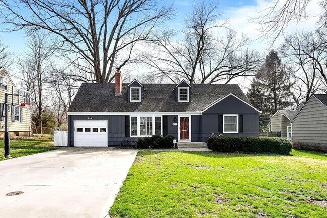 Primary Photo - Move In Today, Get 50% Off Your Second Month!