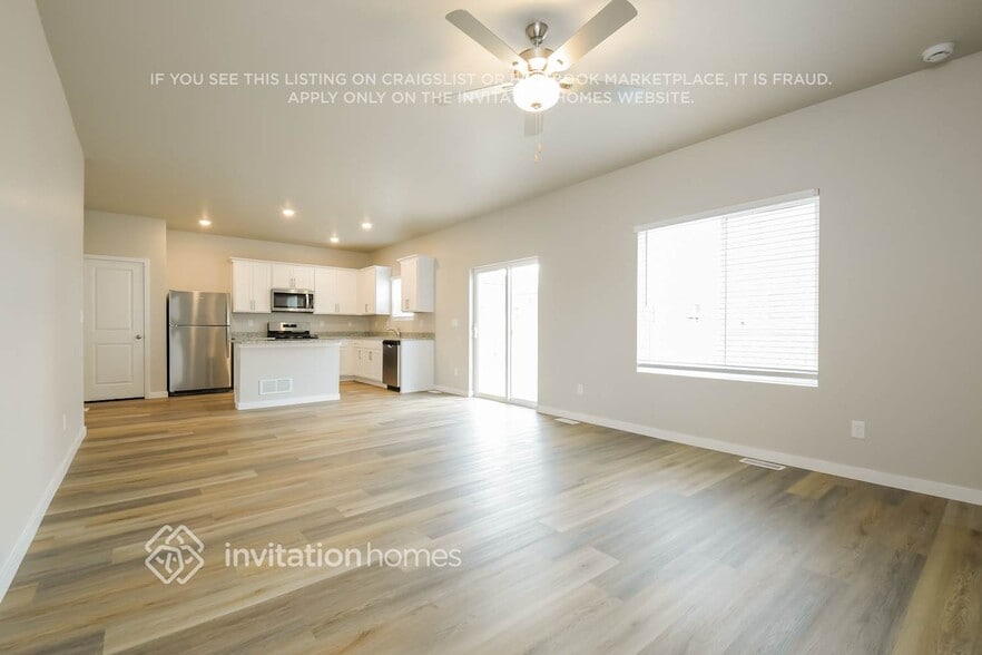 Building Photo - 7203 Dolores Ave