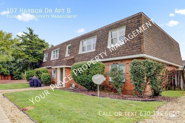 Primary Photo - Beautifully updated 2BR, 1BA in Pelican Cove!