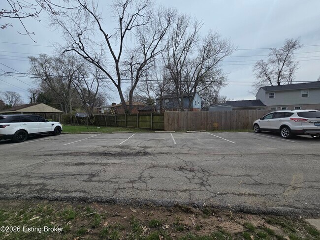 Building Photo - 2831 Goose Creek Rd