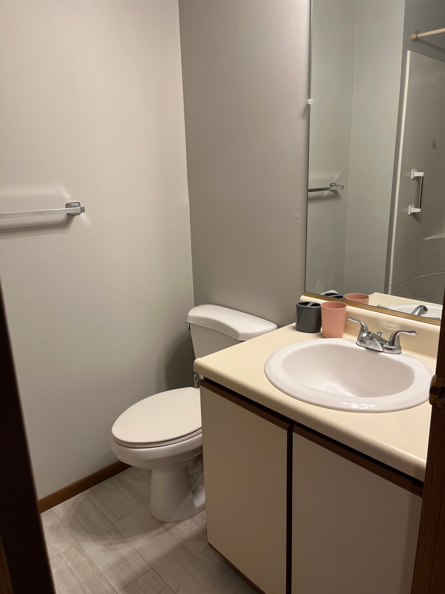 Bathroom - 102 Hartford Ct