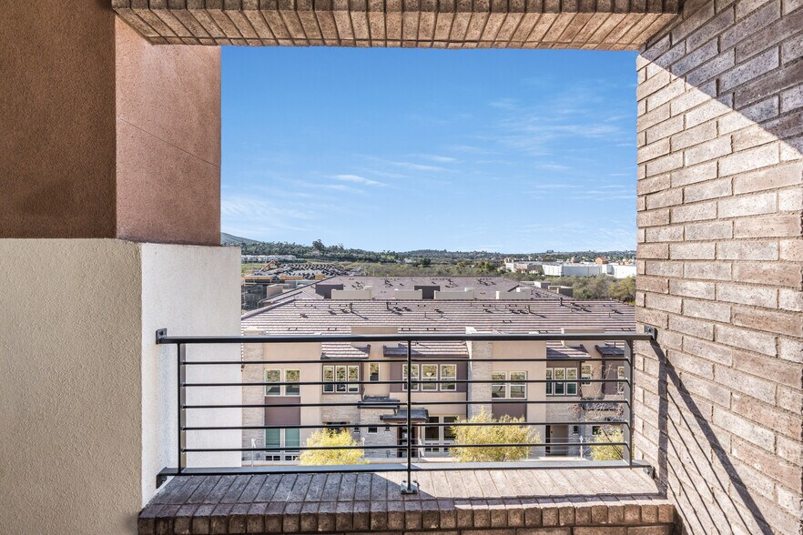 Building Photo - 414 Caliper Way