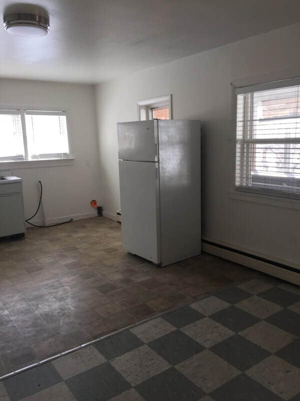 Building Photo - 100 VT-14