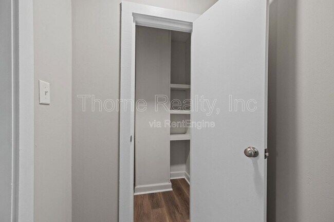 Building Photo - 2501 St Andrew St