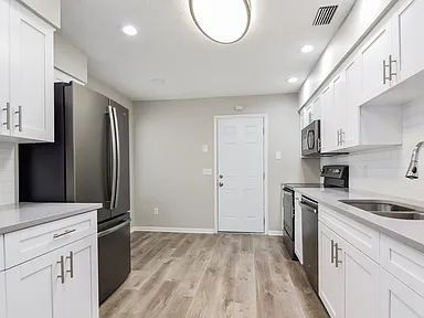 Building Photo - Charming Smart Home | Pet Friendly + Reserve Now Before It’s Gone