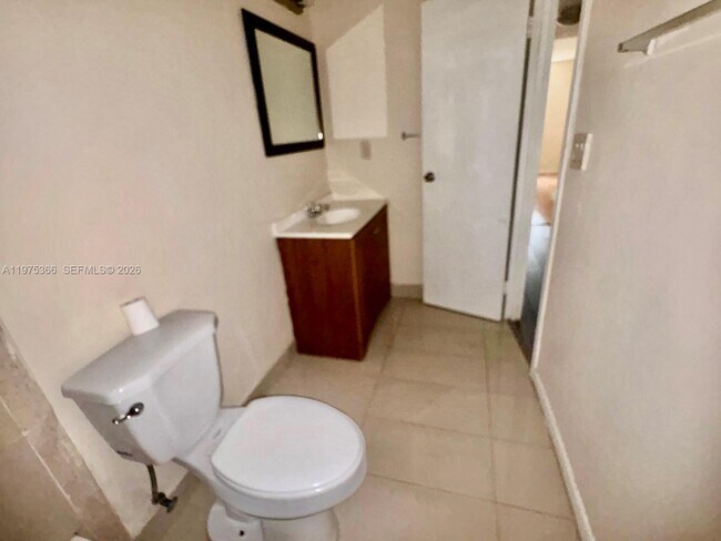 Building Photo - 1800 SW 81st Ave