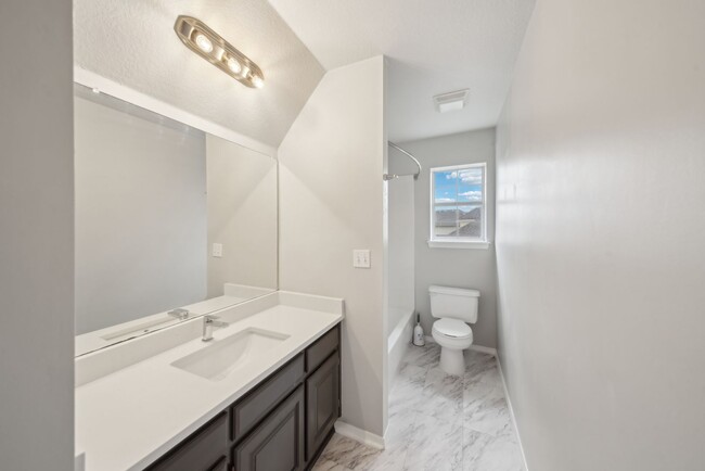 Building Photo - Remodeled 2 story in desired Stone Mill Br...