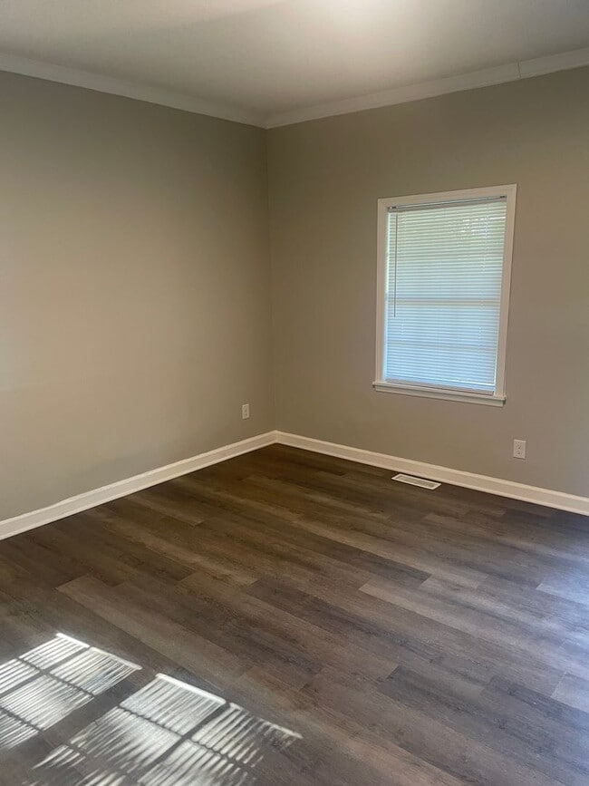 Building Photo - 290 Hialeah Ct