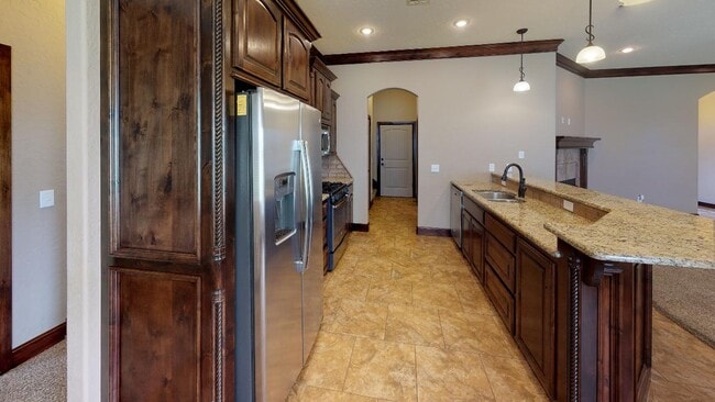 Building Photo - 328 Creekside Dr