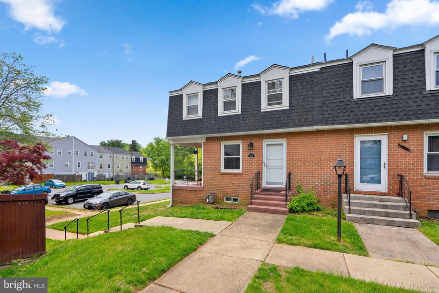 Building Photo - 81 Watkins Park Dr