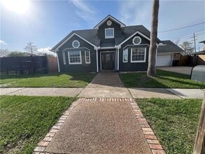 Building Photo - 3816 Riverland Dr