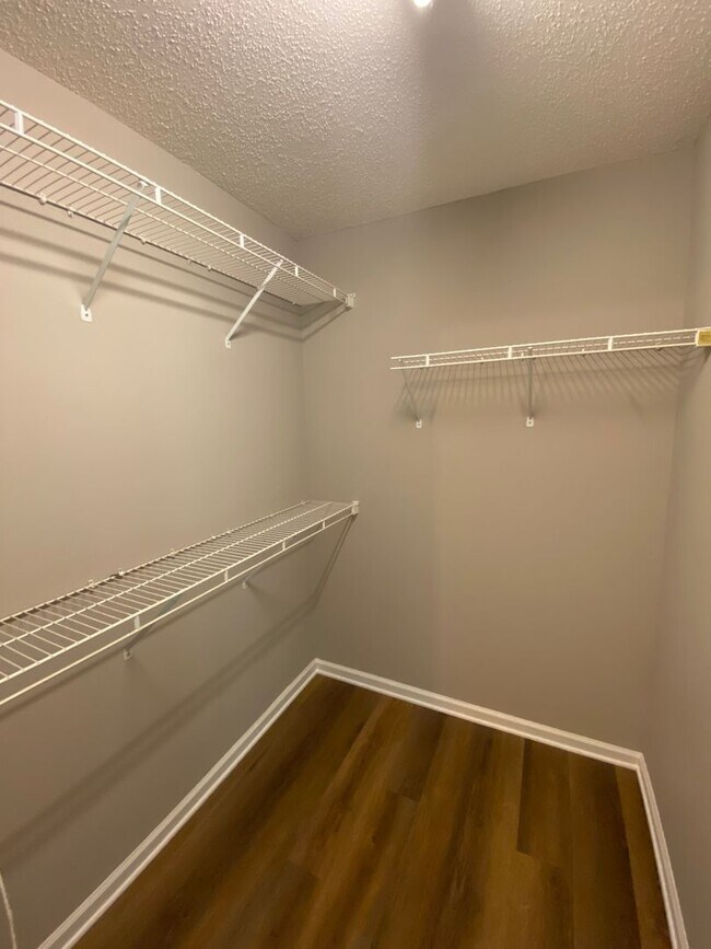 Building Photo - Home for rent in Tuscaloosa! Available to view with a 48 hour notice!