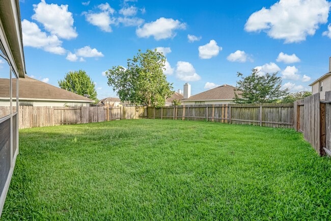 Building Photo - 18439 Sunrise Oaks Ct