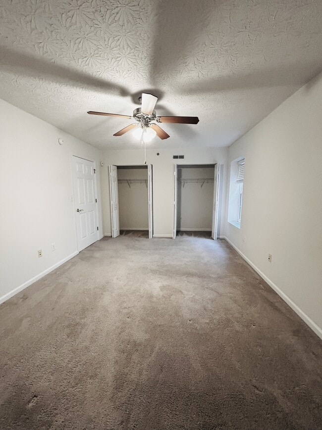 Building Photo - 29 Rosewood Ct