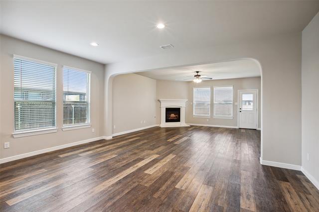 Primary Photo - 512 Lindisfarne Ln