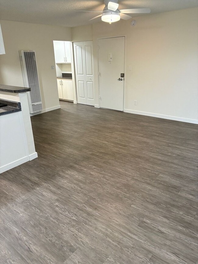 Interior Photo - 1322 Stanford St