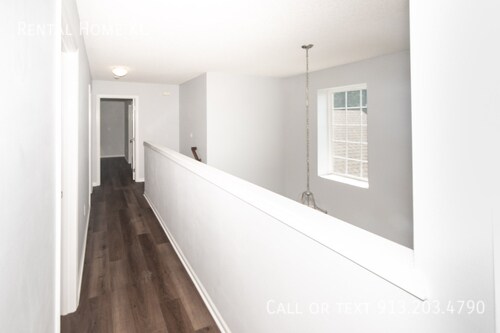 Building Photo - 1819 W Elm Terrace