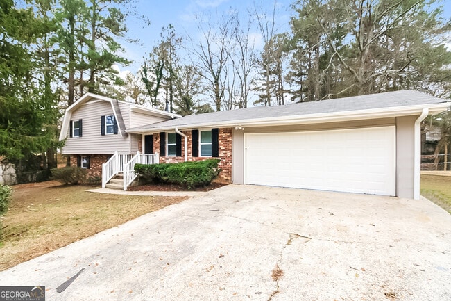 Primary Photo - 242 Rountree Rd