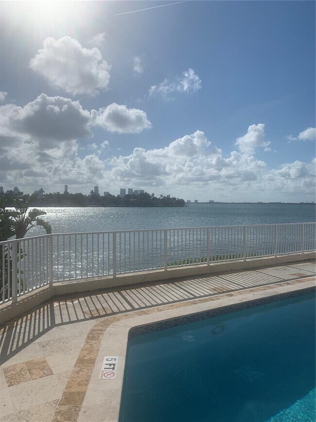 Building Photo - 1 Century Ln