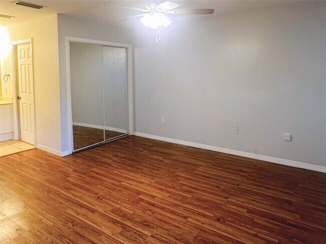 Building Photo - 2770 Club Cortile Cir