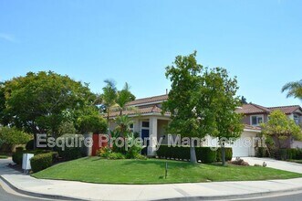 Building Photo - 658 Avenida Valencia