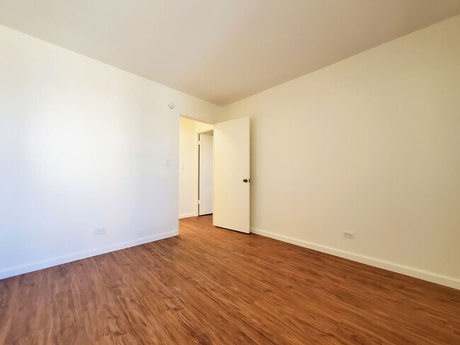 Building Photo - Available now | 2 bedroom, 2 bathroom cond...