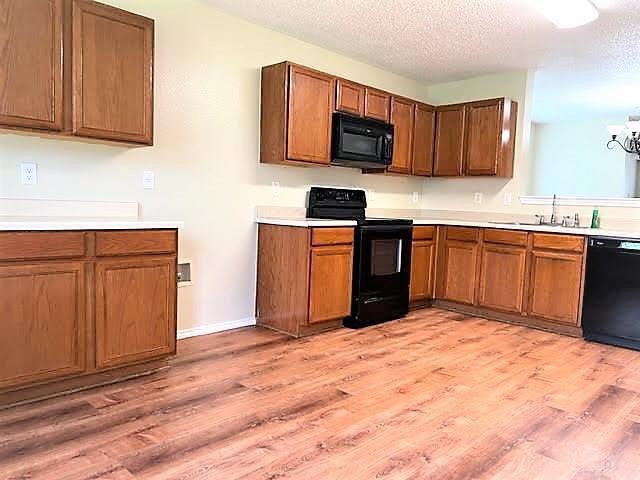 Building Photo - 714 Kinston Ct