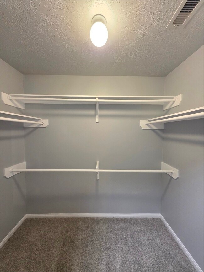 Building Photo - 6606 Highwind Bend Ln