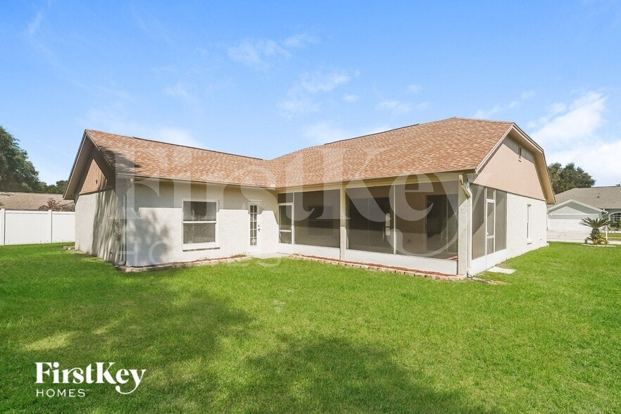 Building Photo - 9712 Glenpointe Dr