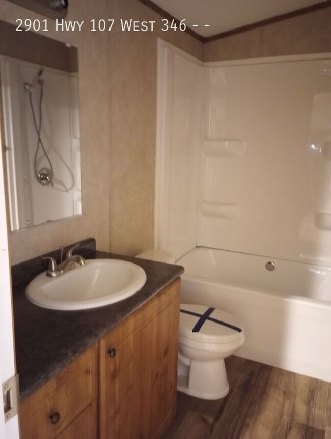 Building Photo - 2901 Hwy 107