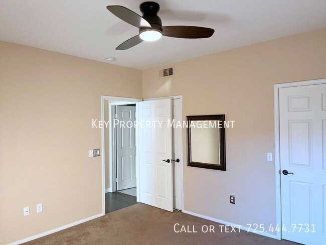 Building Photo - GORGEOUS REMODELED 2 BEDROOM TOWNHOME IN C...