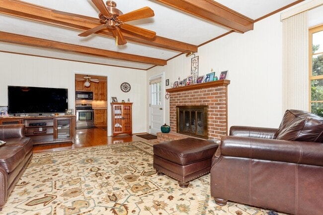 Building Photo - 3617 Hermitage Dr