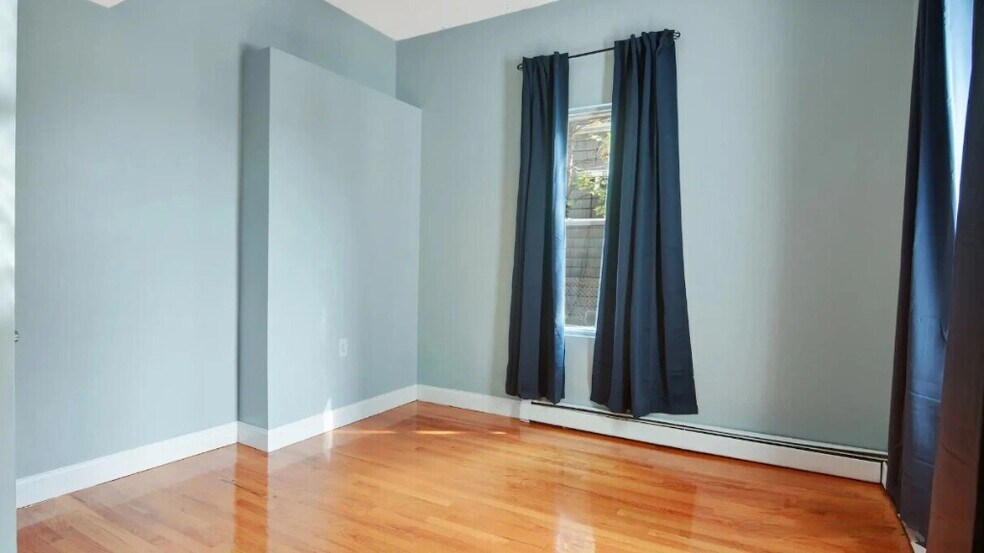 Building Photo - 15 North Beacon St